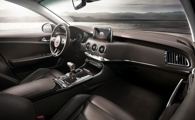 Kia Stinger不仅拥有赛道的热血，也兼具日常实用性与驾驭舒适性。（Kia提供）