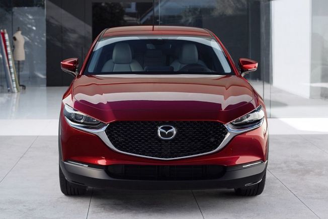 Mazda CX-30除有次世代“Kodo”设计语汇以及更新的Skyactiv相关技术。因此采用新命名模式也是有它的意义存在。(Mazda)