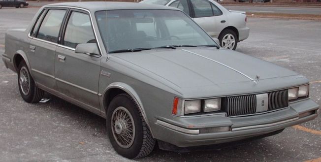 Oldsmobile Cutlass。(维基百科)